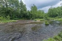 Hot Tub+River Views, Grill, Fireplace! Mtn Views, Private, 5 Min to Burnsville!
