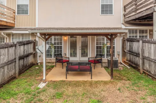 Chillin' at Foxchase 2BR/2.5BA
