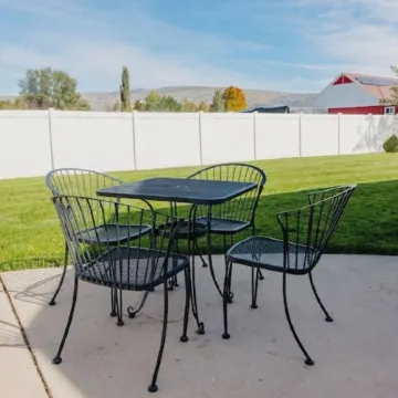 Perfect Cottage. Sleeps 11, 5Bd, 3Br, Media/Game Room, Large Yard, Fire Pit