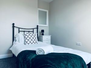 Comfortable 3Bed Home with Wi-Fi Sleeps 5 in Thetford