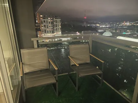 Charming Penthouse of 2-bedroom apartment in Towson with AC, fitness room, WiFi Отели рядом с достопримечательностью «Souris Towson»