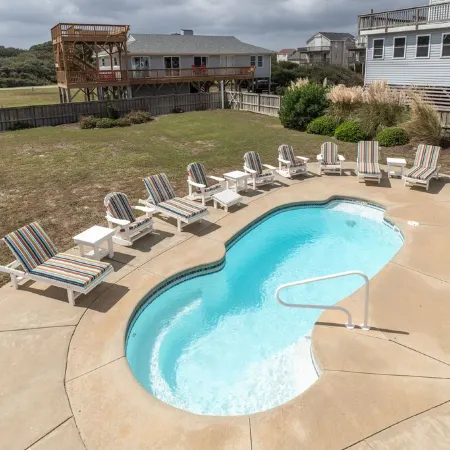 Pet Friendly, Ocean Views, Pool & Hot Tub!