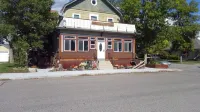 Thee Forks Mt. Historic 1910  Bryant Hotel 28 Minutes  From Bozeman Montana