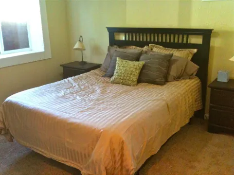 South Boulder 2 BR Apartment (option for 5 BR home) - 30 day min<br>