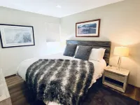 Remodeled Nov ‘22 Cozy Mammoth Condo - Walking Distance to Canyon Lodge