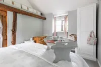 Tranquil grade II listed barn next to historic windmill Hotels near Port Lympne Safari Park