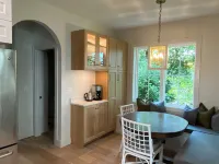 Battlefield Bungalow- Walk to Pickleball & Downtown!