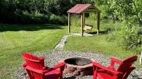 Covered Deck with Tub on 200 acres; 10 min from Ellicottville / Holiday Valley Hotels in Mansfield