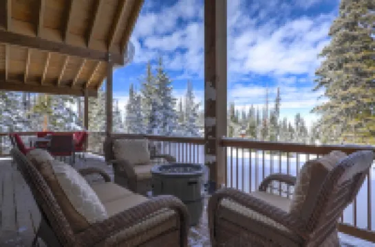 Cozy Brian Head Cabin Near Ski Resorts, Bike Trails, and National Forests