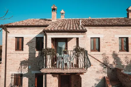 The Cherry Tree, sea view relaxation with pool