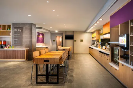 Home2 Suites by Hilton Bozeman Midtown Отели в г. Бозмен