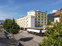 Hotel Bernerhof Hotel berhampiran Taman Hohematte