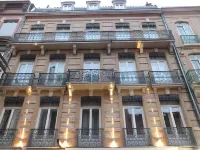 Hôtel le Capitole Hotels near Basilique Saint-Sernin