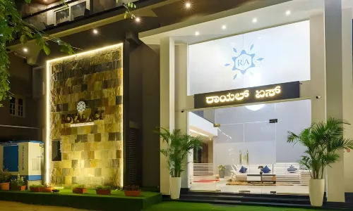 Royal Ace Boutique Hotel