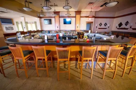 Wyndham Flint MI Grand Blanc Bishop Airport Conference Ct Отели в г. Флинт Тауншип