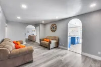 Charming 3-bedroom house with AC, WiFi in fabulous Glendale