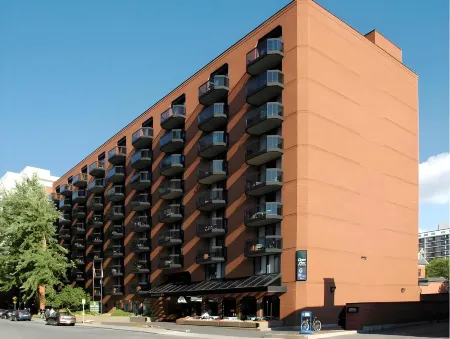 Cartier Place Suite Hotel