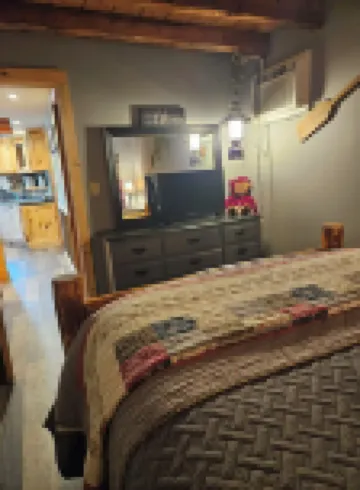 Cozy Log Cabin Near Cooperstown Dreams Park and All- Star Village