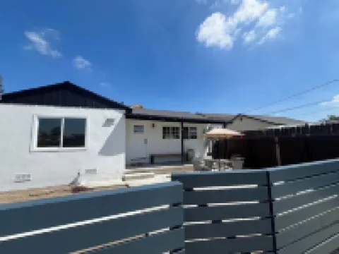 Gated & remodeled 2b/2b house, WiFi in welcoming Baldwin Park Hotels in Baldwin Park