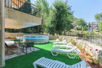 Pearl of Faqra Studios & Apartments