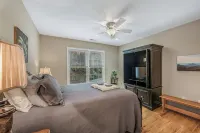 Sleeps 16+!  Views Forever, Large Executive Home, Fast Wi-Fi, Hot Tub & Fire Pit