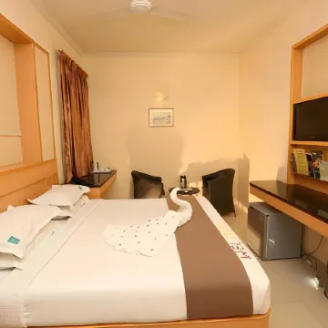 Hotel Aishwaryaa - the Business Way