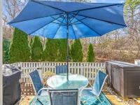 Maushop Village, 2-Bedroom, 1.5 Baths, Sleeps 4,  A/C, Patios & Private Beach マッシュピーのホテル