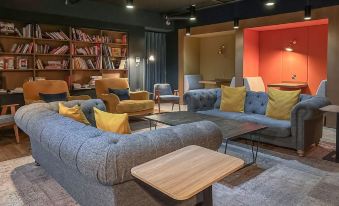 Alto Apartment Prime Location