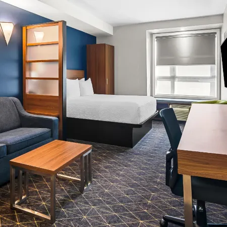 Park Inn by Radisson, Kelowna