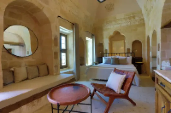 อารูรา มาร์ดิน โรงแรมใน