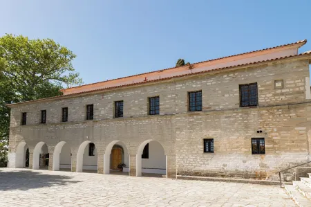 Kenta Mountain Hotel & Gastrobar Отели в г. Makrinitsa