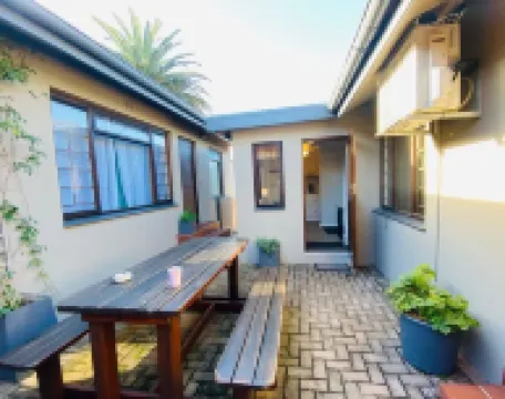 Dolphin Circle B&B