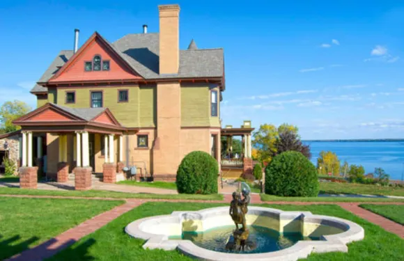 老利頓豪斯旅館