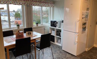 Snickaren Vandrarhem Own apartments