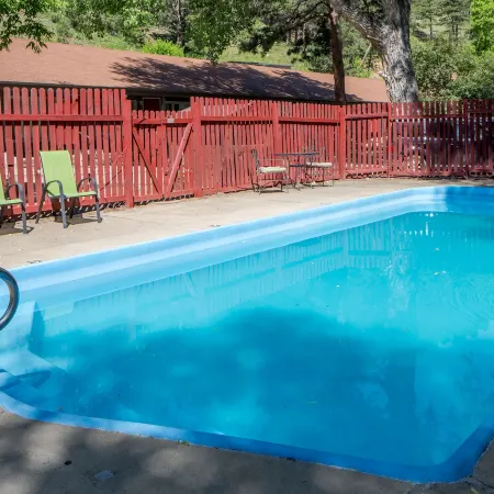 A-Lodge Boulder Отели рядом с достопримечательностью «Университет Наропы»