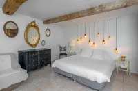 Maison Carles Bnb Hotel di La Colle-sur-Loup