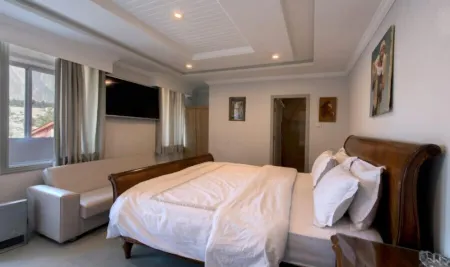 Gawalmandi Serenity Kalam