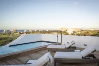 Anew Hotel Green Point Cape Town - مسبح غير متناهي