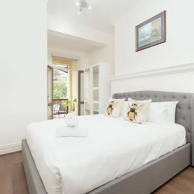 Stunning Sydney Home 6 Hotels near Millers Point