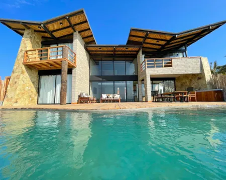 Diem Vichayito Beachfront Eco-Luxury Hoteles en Vichayito