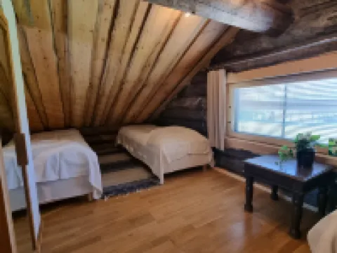 Villa Kaunisvirta Hotels in Pyhtaa