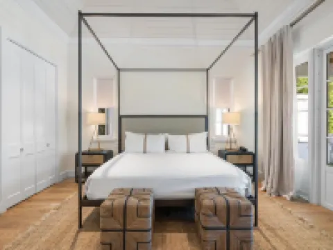 Pink Sands Resort Hotels in Dunmore Town