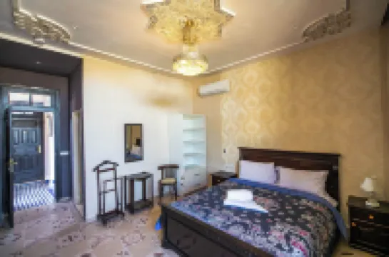 ปาเลส์ ชาซาม แอนด์ สปา