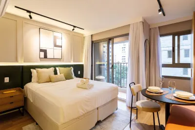 쿼드 캄포 벨로 WTC Events Center 주변 호텔