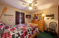 แบร์ฟุติน 3 ห้องนอน เคบิน บาย เรดอว์นนิง