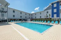 The J Hotel Dunedin Clearwater, an Ascend Collection Hotel - ที่มีสระว่ายน้ำ