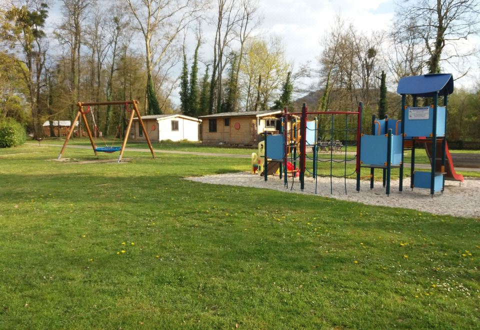 1. 르 빌라주 드 ..