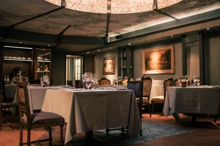 Antonius Hotel Отели рядом с достопримечательностью «Тартуский университет»