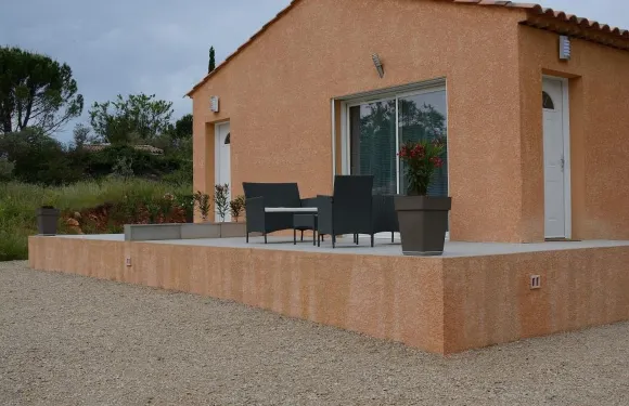 博雷利艾妮酒店