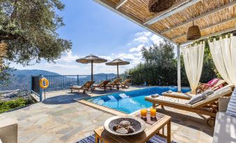 Villa Avaton with Magnificent Sea View and Skopelos Town